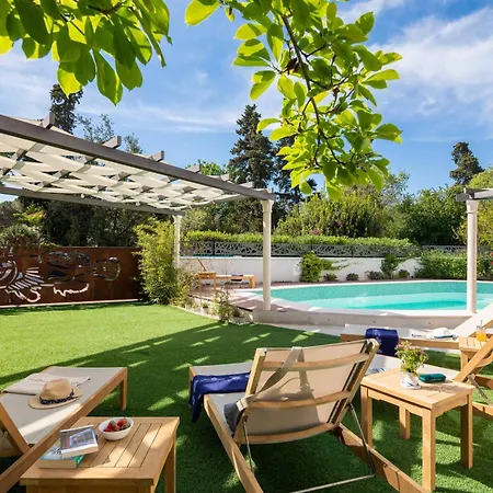Stunning Scorpaena With Swimming Pool Villa Zara
